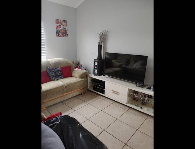 3 BEDROOM PROPERTY TO RENT IN NEWLANDS WEST